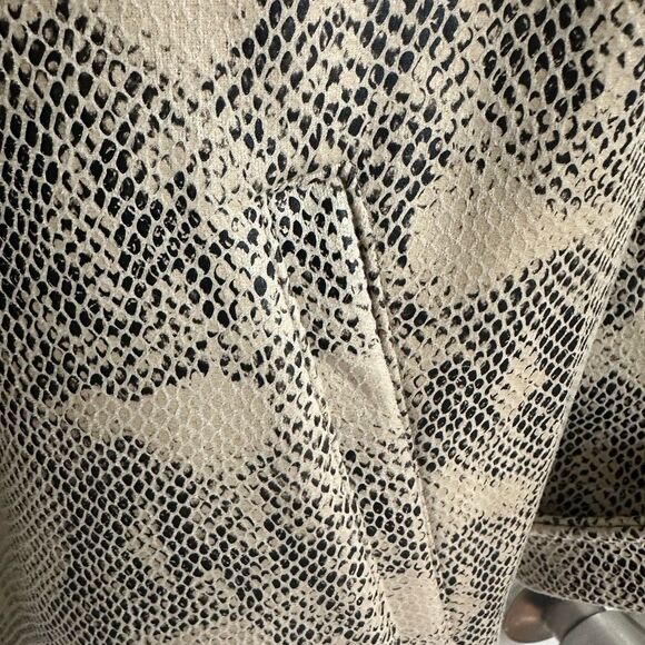 Chico’s Women’s XL Faux Suede Snakeskin l Open Front Jacket Beige Fall - Picture 7 of 11